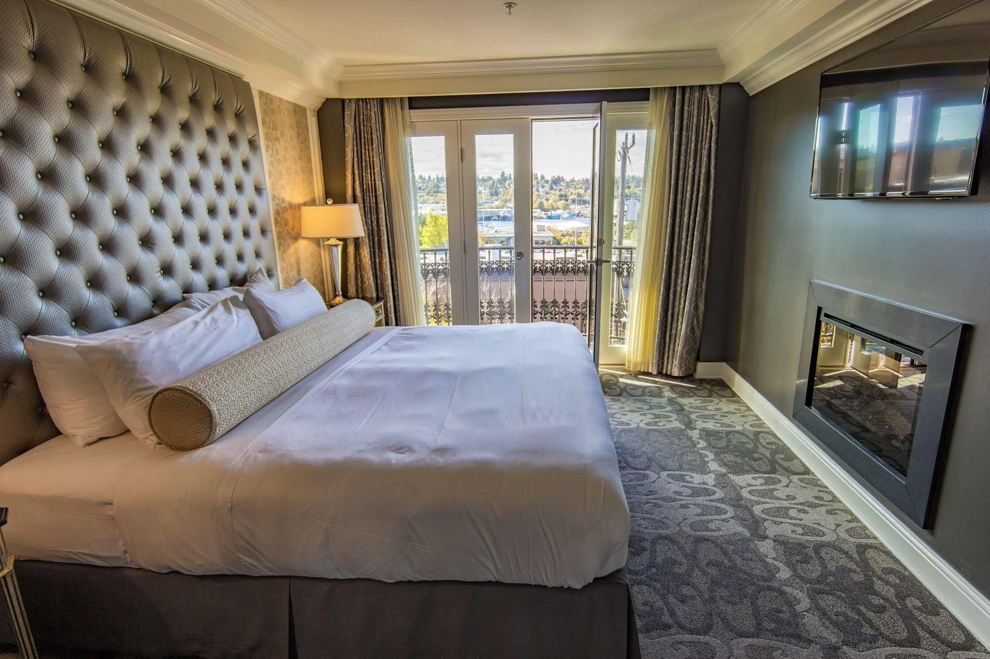Hotel Ballard Сиатъл Екстериор снимка
